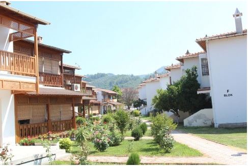 Fotoğraf 1.5. Kurşunlu’da Bulunan Tatil Sitelerinden Bir Görünüm.