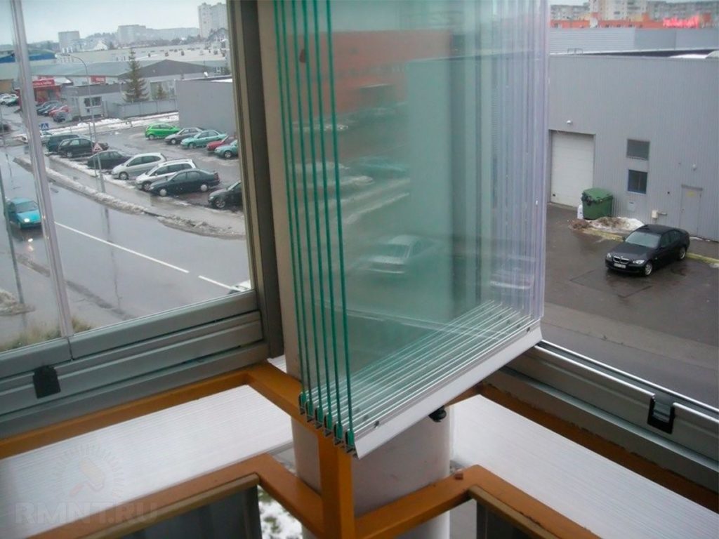 Cam şeffaf balkon neye benziyor?